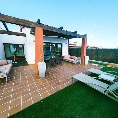 Villa James فيلة *