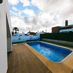 Villa James Villa