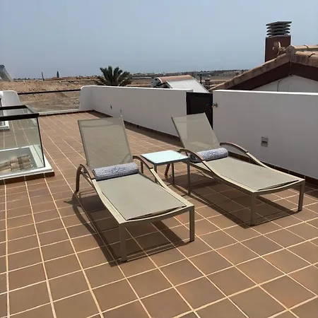 Villa James Villa *